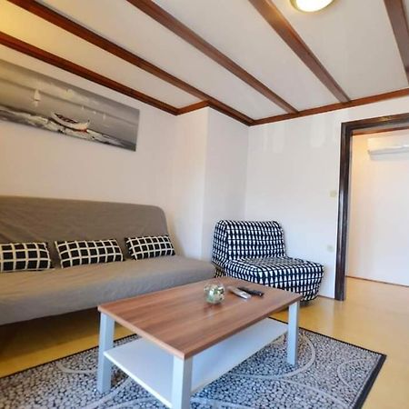 Tony Apartments Rovinj Bagian luar foto