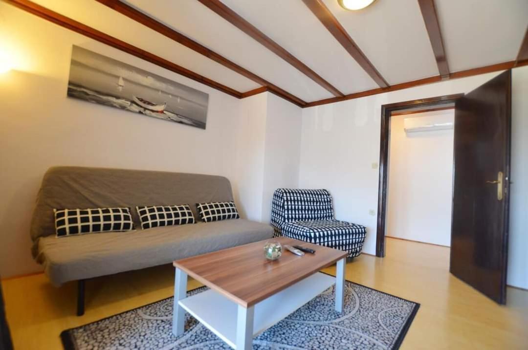 Tony Apartments Rovinj Bagian luar foto