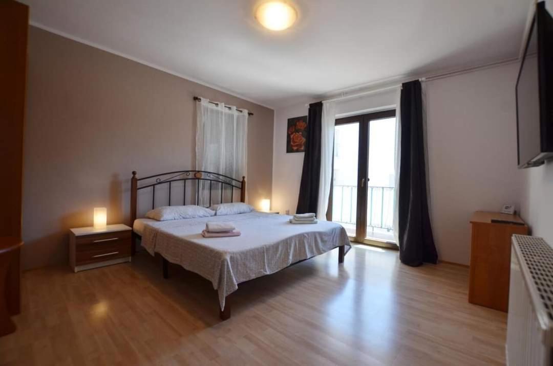 Tony Apartments Rovinj Bagian luar foto
